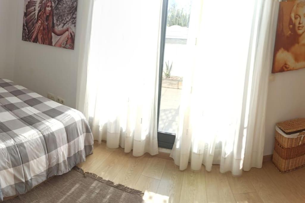 Ferienwohnung Atico En Paiporta Con 2 Grandes Terrazas Valencia Exterior foto